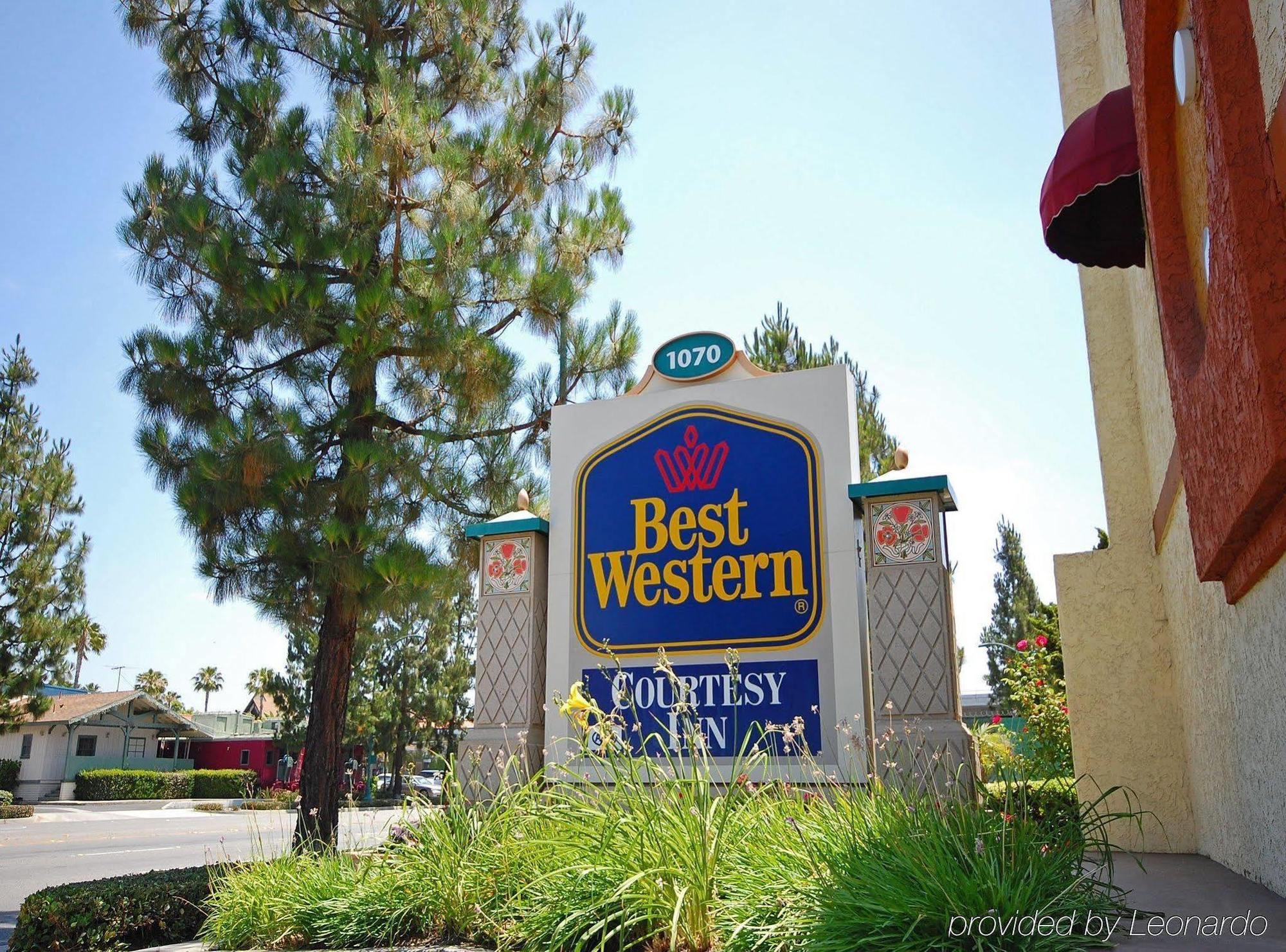 Best Western Courtesy Inn Hotel - Anaheim Resort At The Park Exterior photo