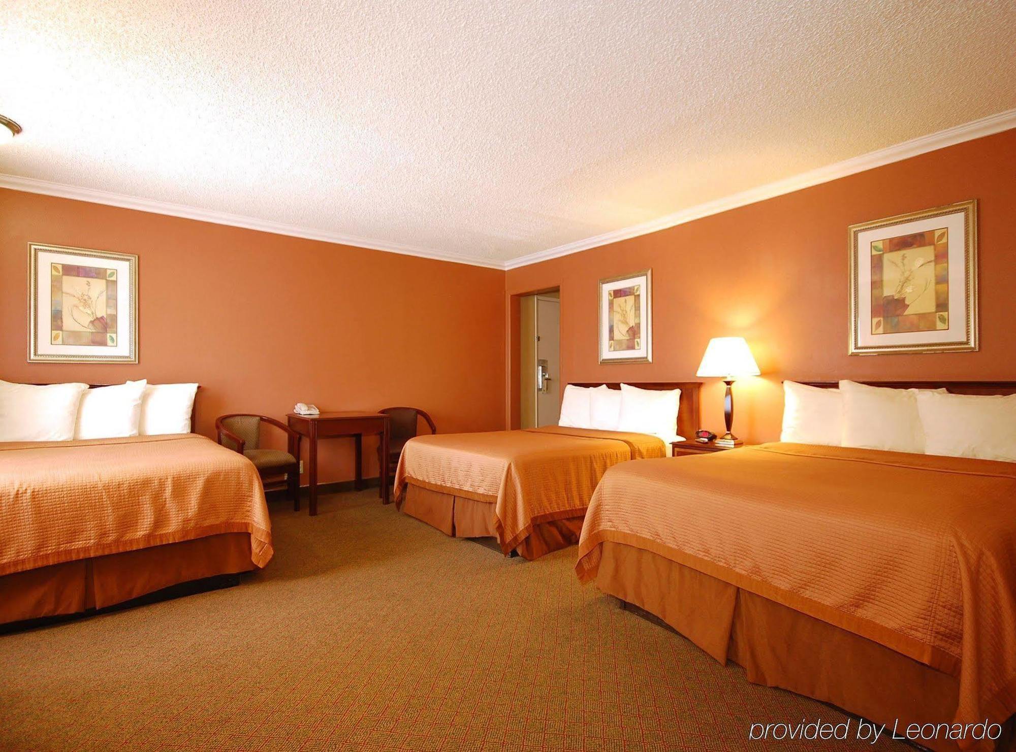 Best Western Courtesy Inn Hotel - Anaheim Resort At The Park Room photo