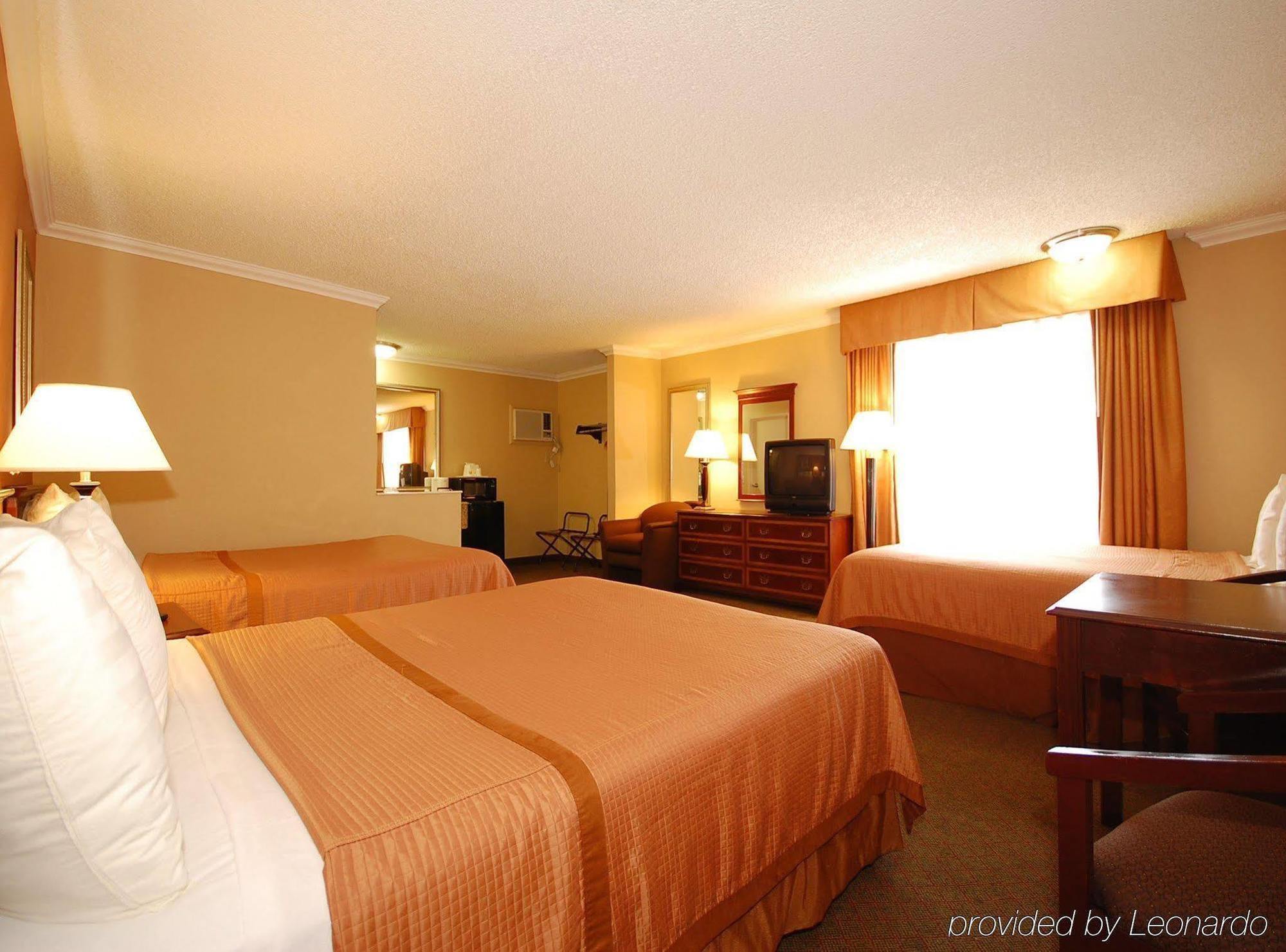 Best Western Courtesy Inn Hotel - Anaheim Resort At The Park Room photo